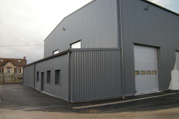 1 366 m² d'atelier supplémentaire pour Verem (Etigny - 89) spécialisé dans la conception et fabrication des remorques et semi-remorques